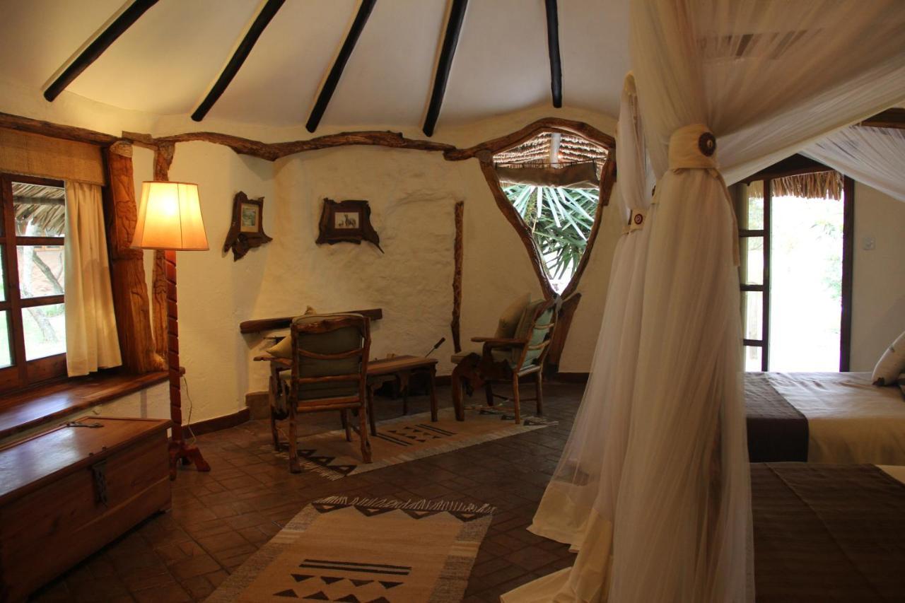 Chui Lodge Найваша Екстериор снимка